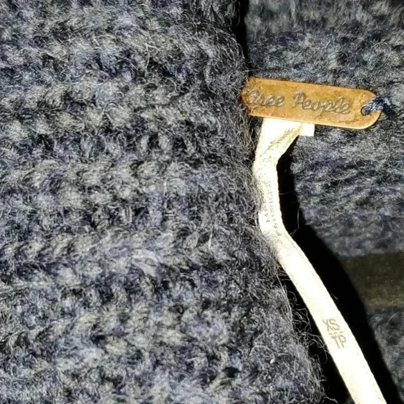 Free People Wool Blend Aztec Chunky Knit Boxy Cropped Cowl Neck Sweater … - Picture 3 of 11